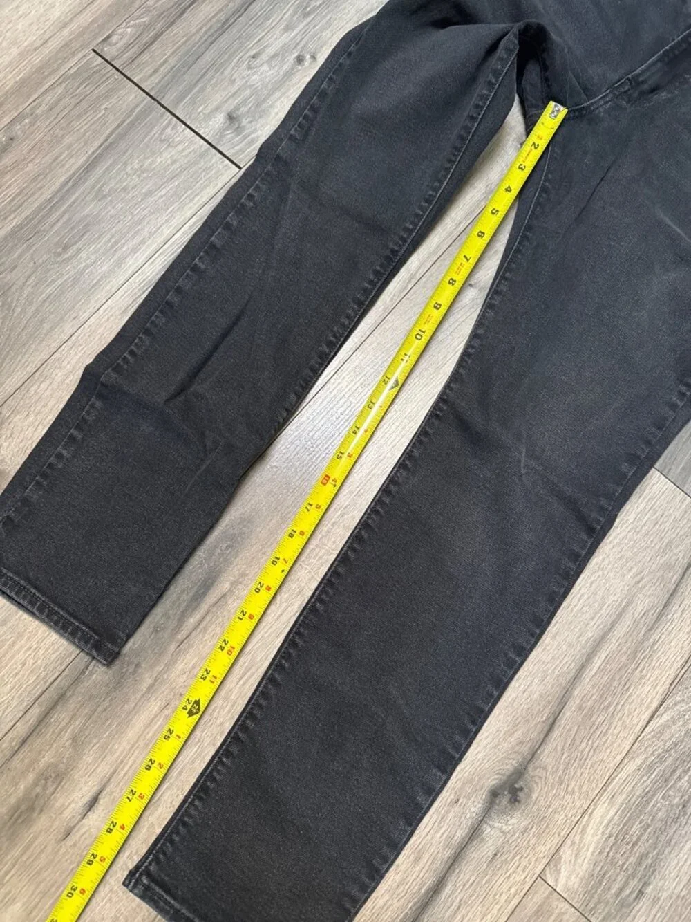 Levis Womens Size 8 Black Superlow Skinny Jeans W29 L30
